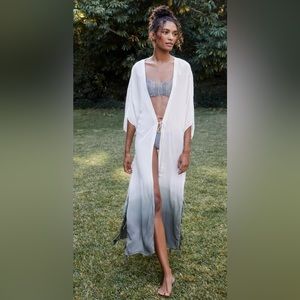 Malai Maya Fringed Kimono white and green tie dye pattern size M/L